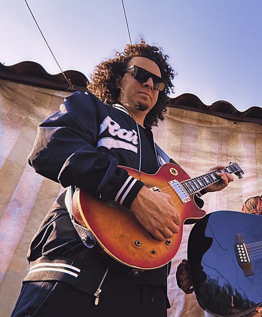 Artist - Ilan Bar-Lavi