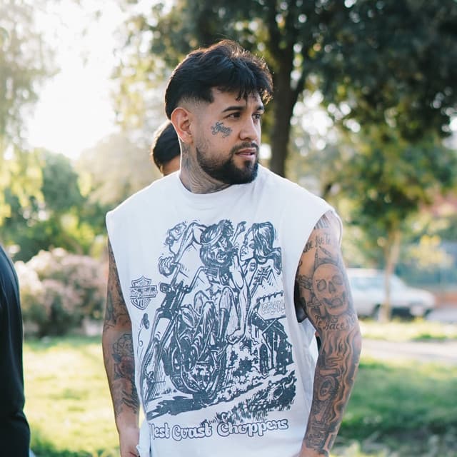 Artist - Julianno Sosa