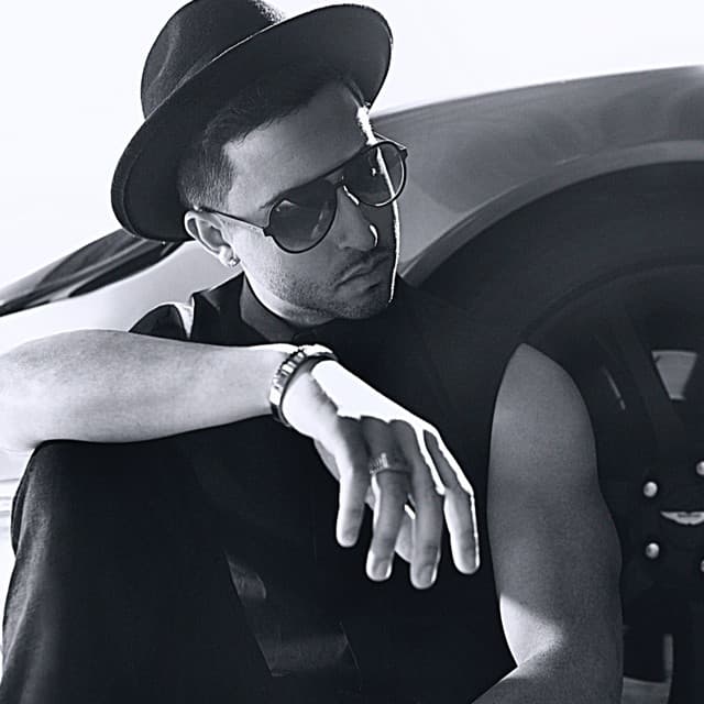 Artist - Colby O'Donis