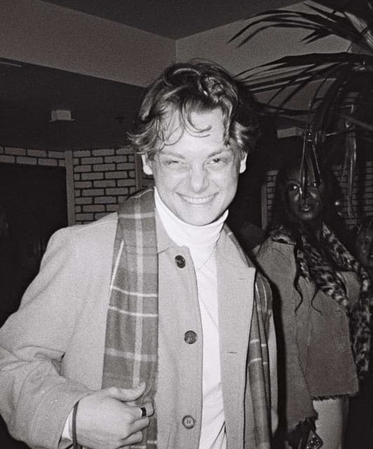 Artist - Random Chance