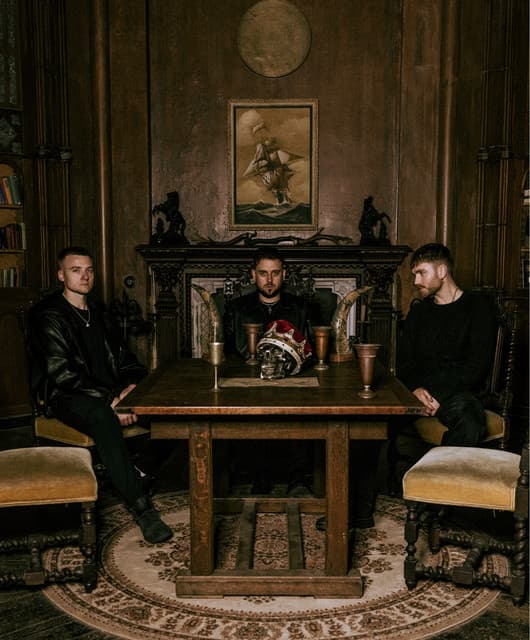 Artist - Chasing Abbey