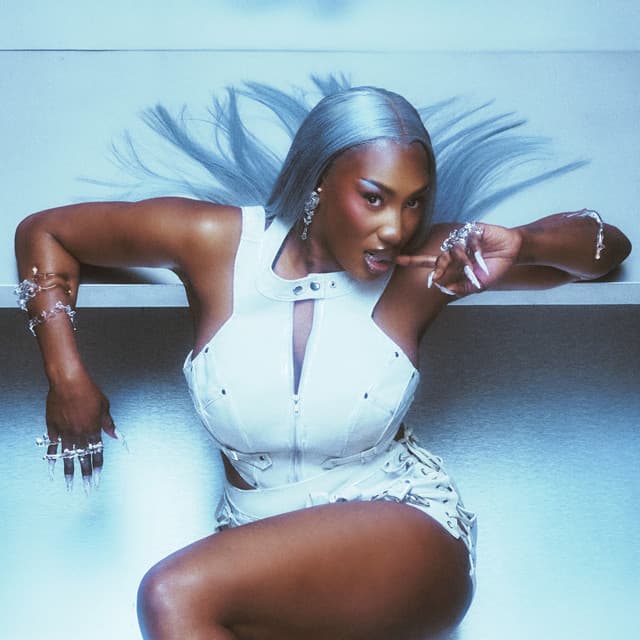 Artist - Aya Nakamura