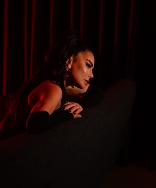 Artist - Sevgim Yılmaz