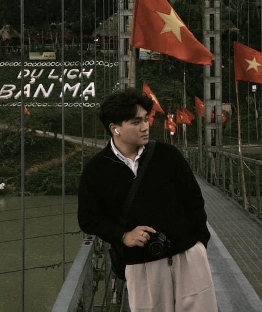 Artist - Vu Trung Quan