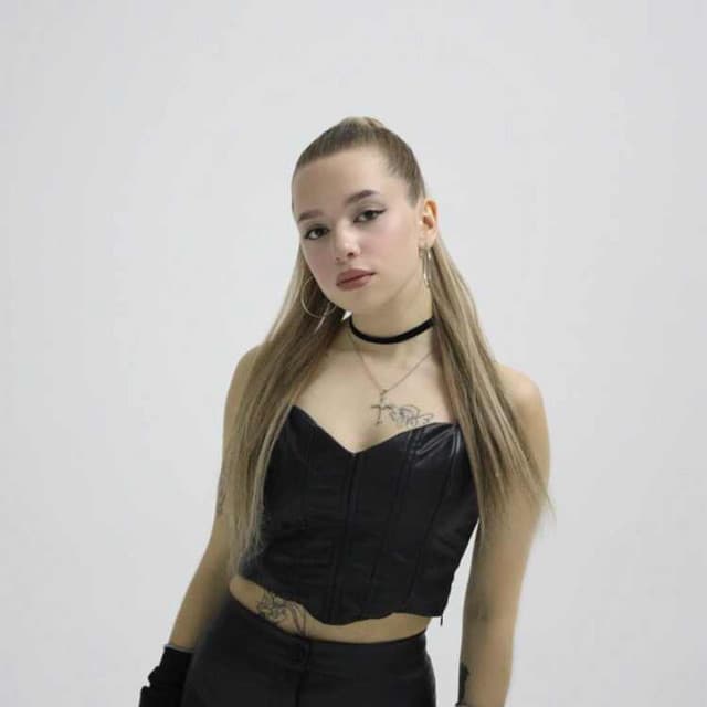 Artist - ЛЯЛЬКА