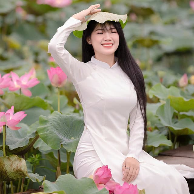 Artist - Dương Ái Vy