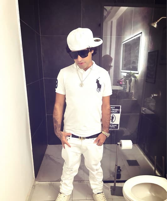 Artist - FANTA ROSARIO