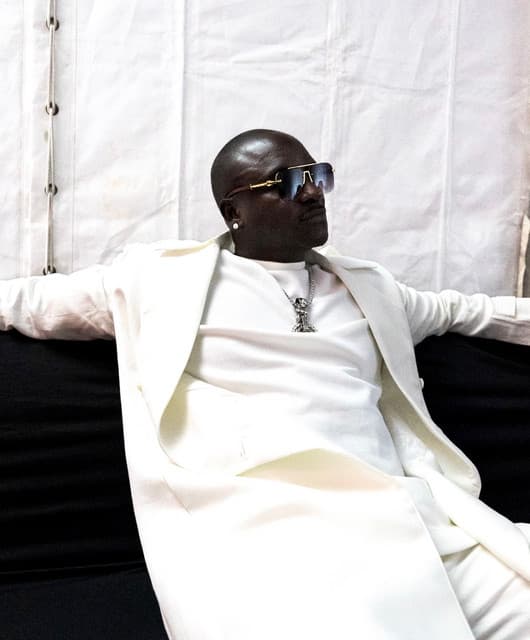 Artist - Akon