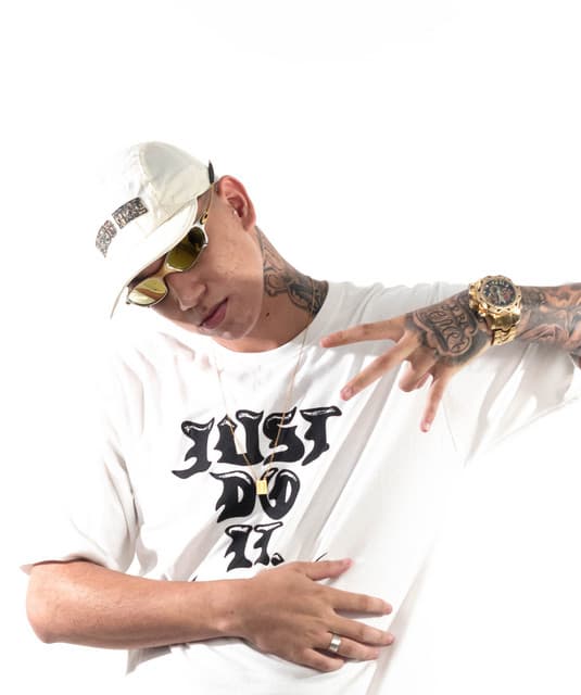 Artist - MC Pê Original