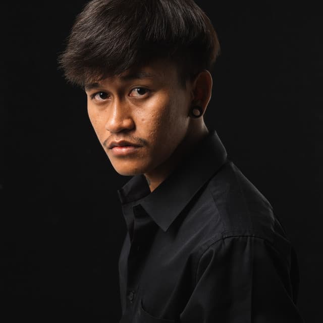 Artist - โต๋เหน่อ