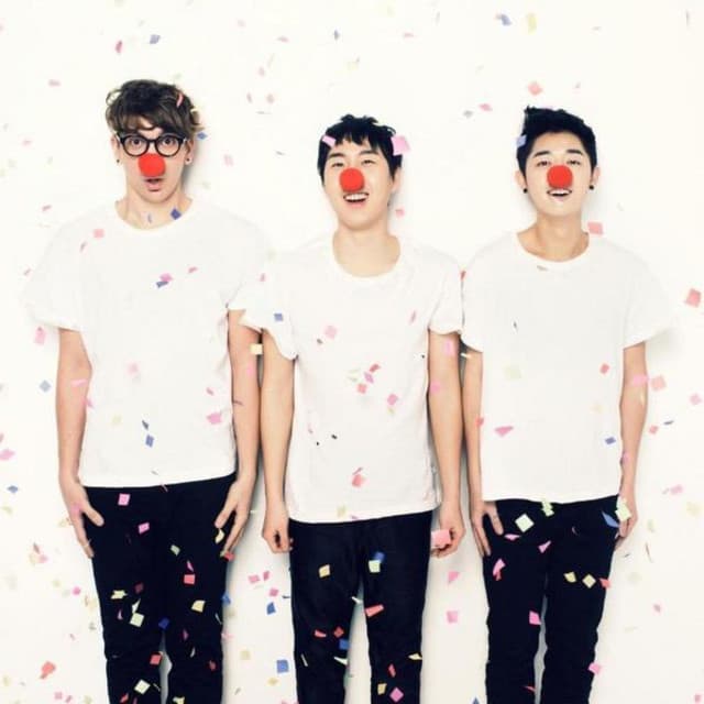 Artist - Busker Busker