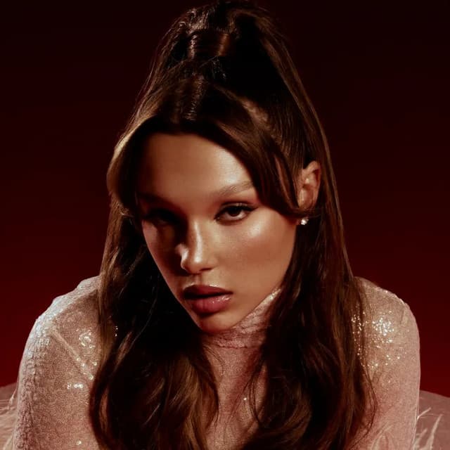 Artist - Sarah Toscano