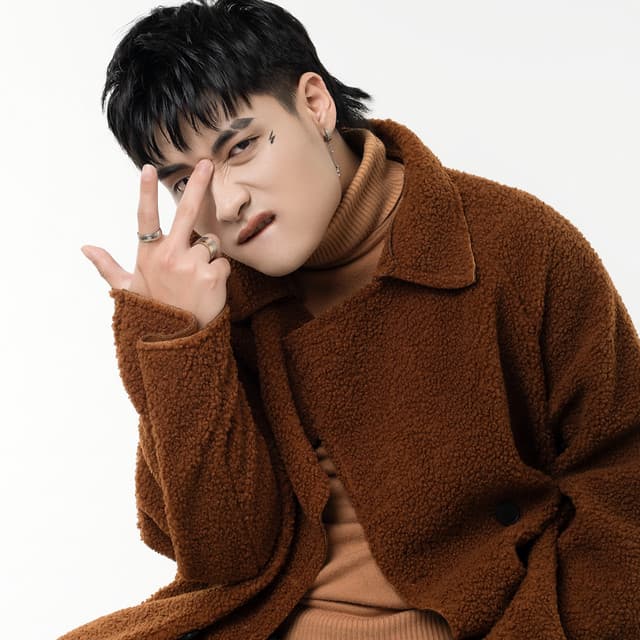 Artist - Đào Nguyễn Ánh