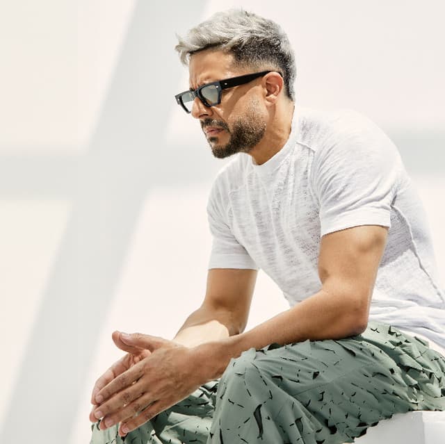 Artist - Mohamed Hamaki