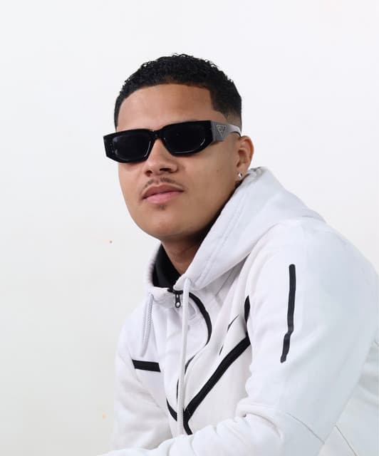 Artist - DJ MK De Niterói