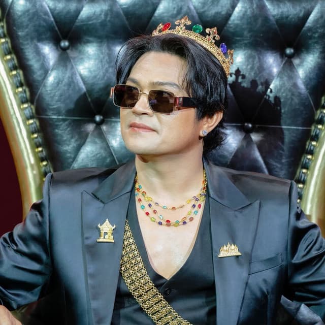 Artist - ខេមរៈ សិរីមន្ត