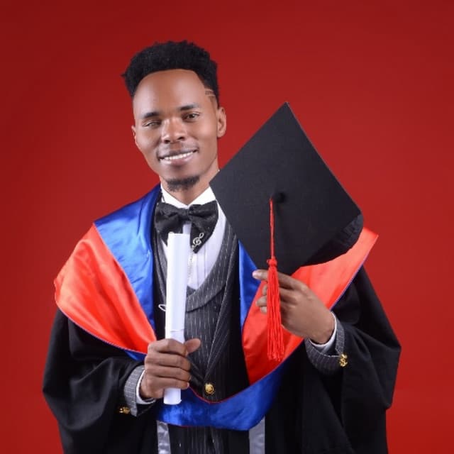 Artist - Stephen Kasolo