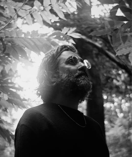 Artist - Yehezkel Raz