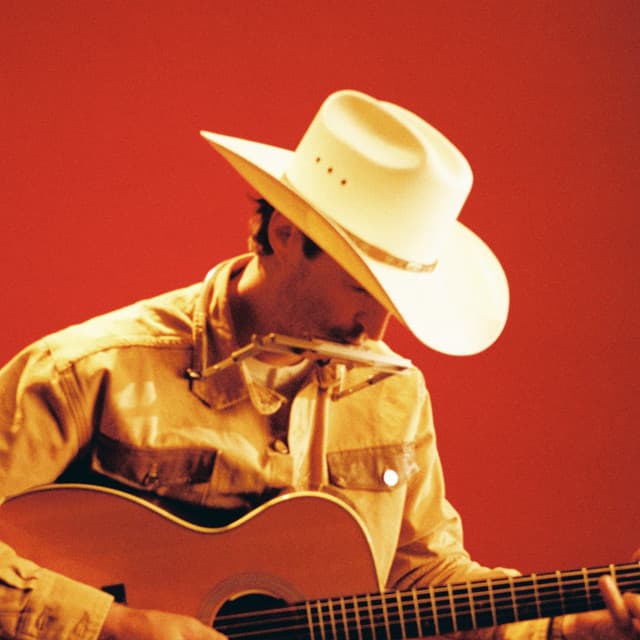 Artist - Justinas Jarutis