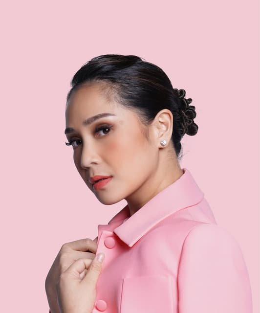 Artist - Nagita Slavina