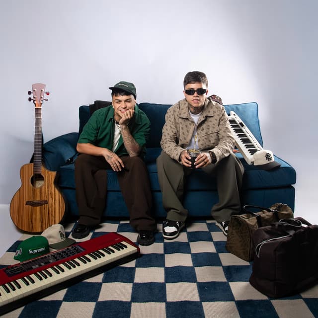 Artist - La T y La M