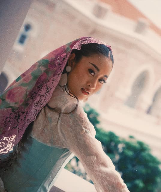 Artist - Aisha Retno