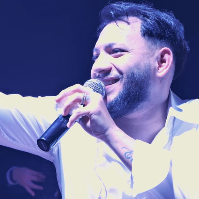 Artist - Leo de la Rosiori