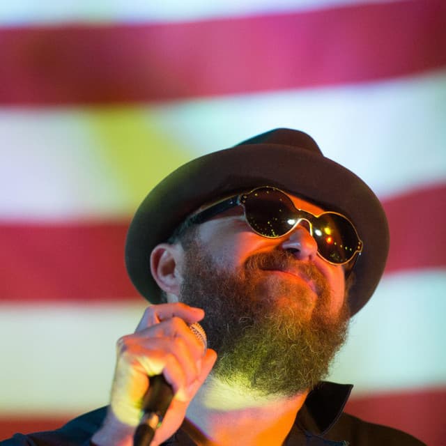 Artist - John Németh