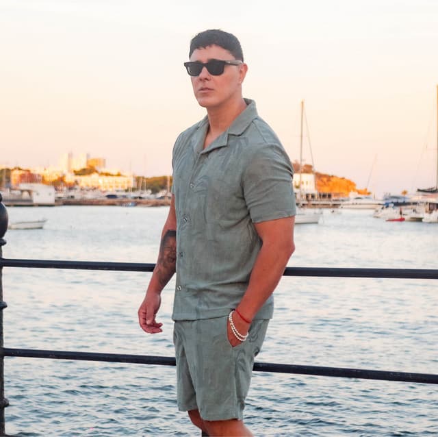 Artist - Joey Montana