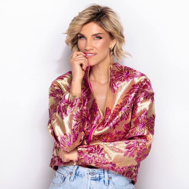 Artist - Anna-Maria Zimmermann