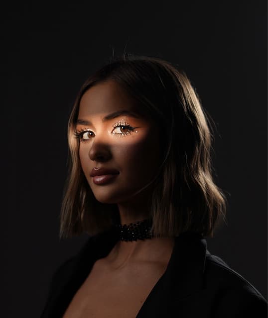 Artist - Iuliana Beregoi