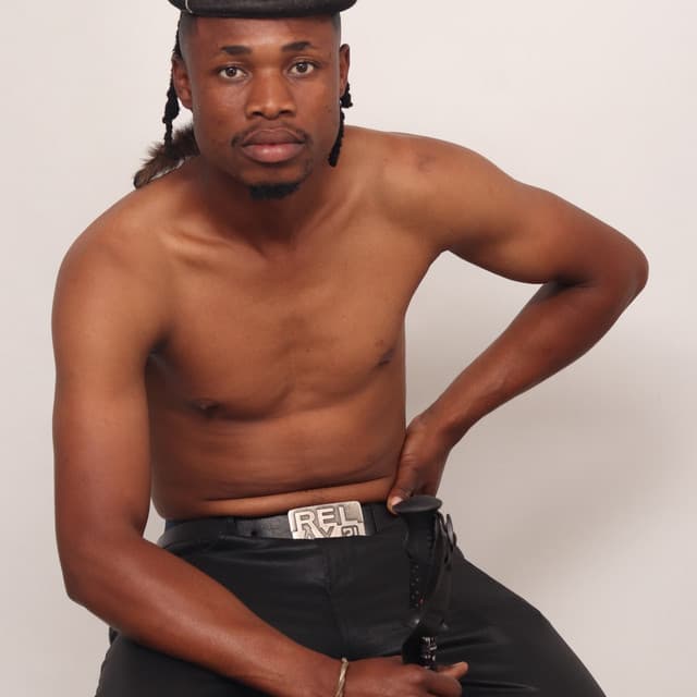 Artist - Mphathiwohlelo MC