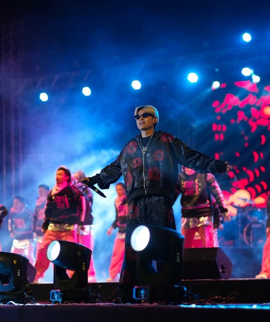 Artist - Dedrik Penjore