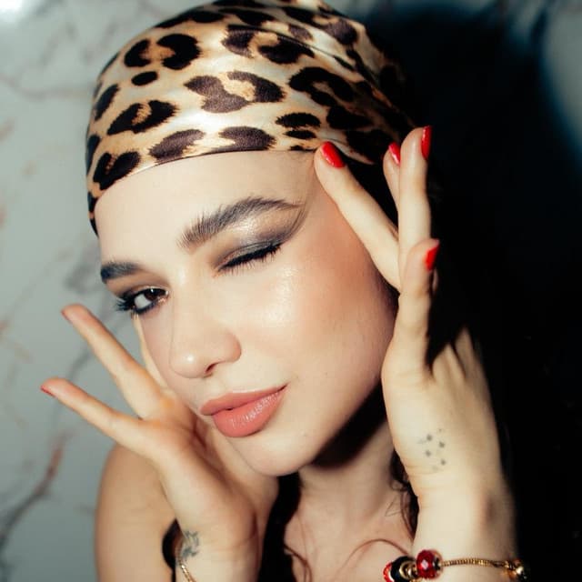 Artist - Giana Mello