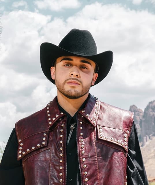 Artist - Oscar Ortiz