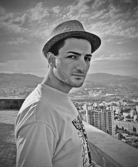 Artist - George Kopaliani