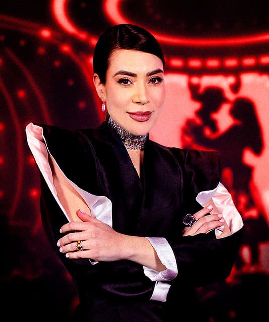 Artist - Naiara Azevedo