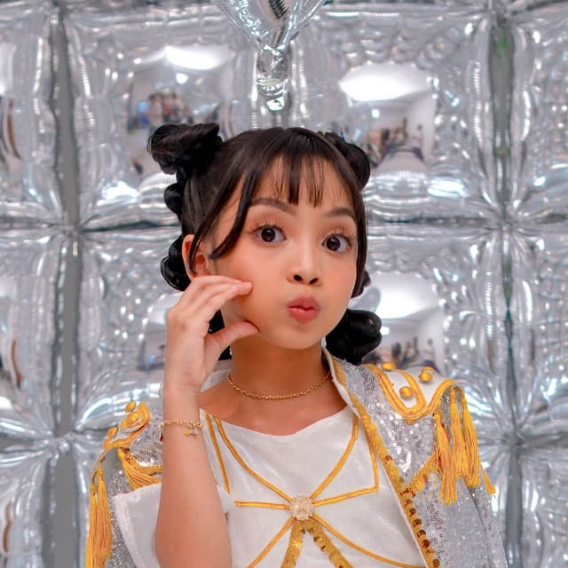 Artist - Leika Official