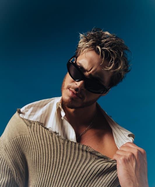 Artist - Fede Dorcaz