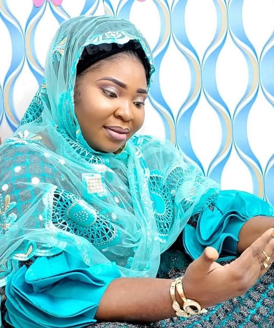 Artist - Alhaja Kifayat Ajoke Singer