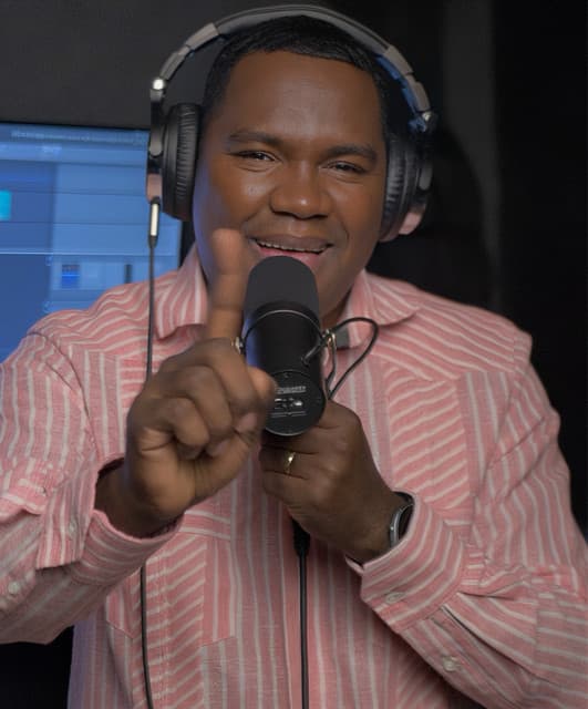 Artist - stanly medina