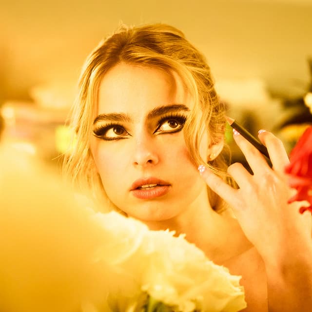 Artist - Addison Rae