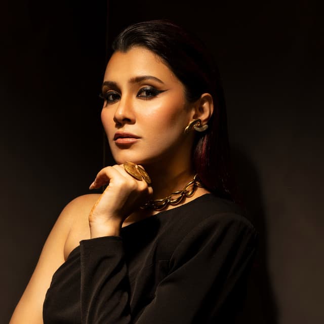 Artist - Aastha Gill