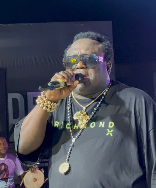 Artist - King Dr. Saheed Osupa