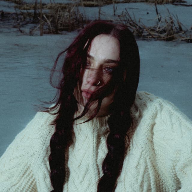 Artist - Anna Graves