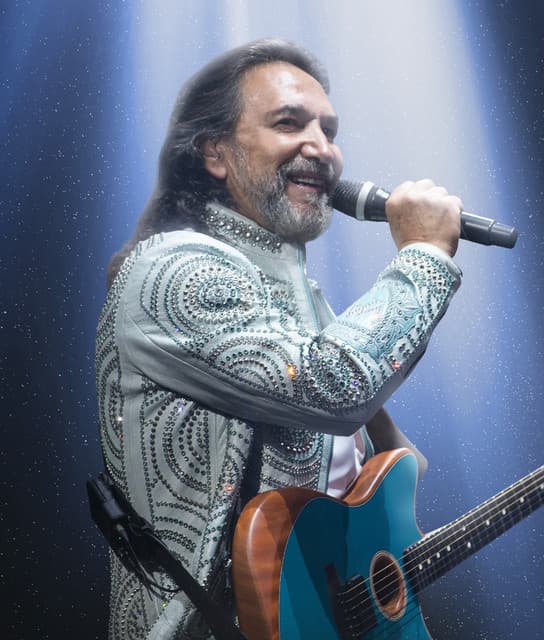 Artist - Marco Antonio Solís