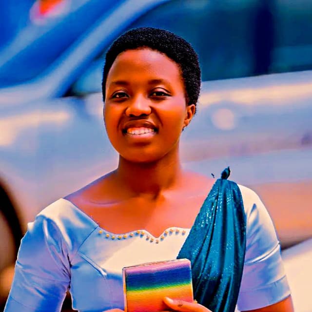 Artist - Kayitesi Zainabo