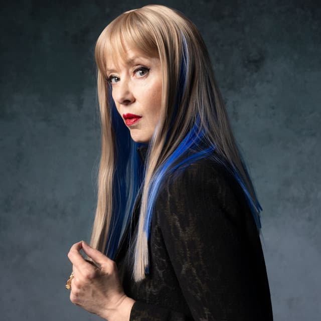 Artist - Suzanne Vega
