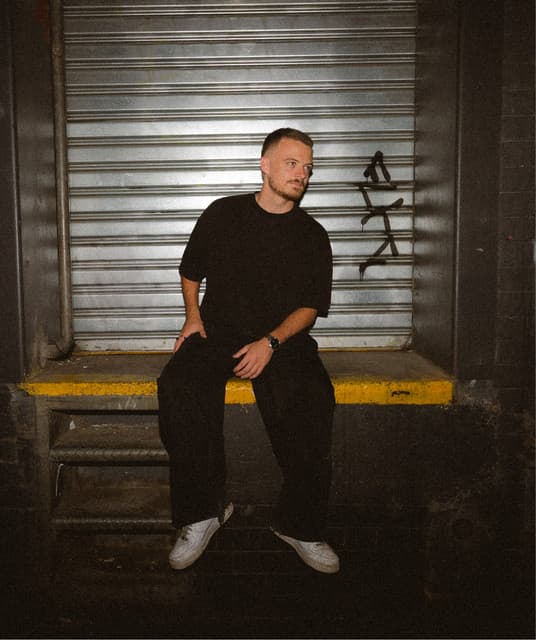 Artist - Carter Walsh