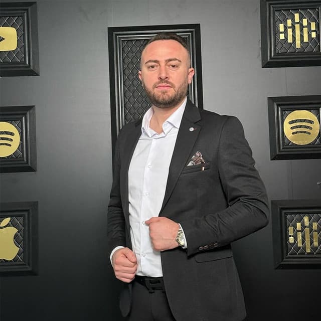 Artist - Festim Hysenaj